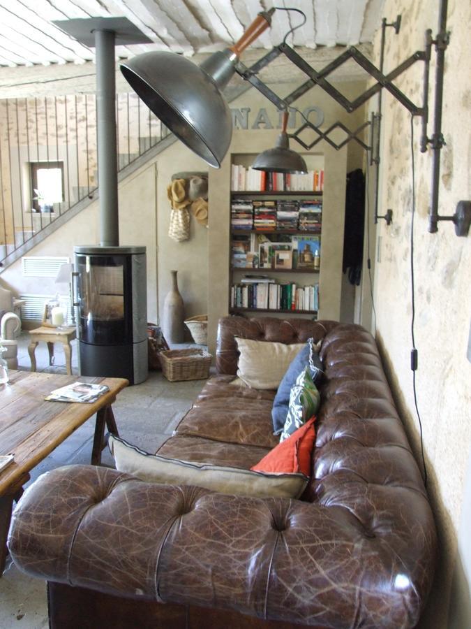 La Bergerie De Nano Bed & Breakfast Бом-дьо-Вениз Екстериор снимка