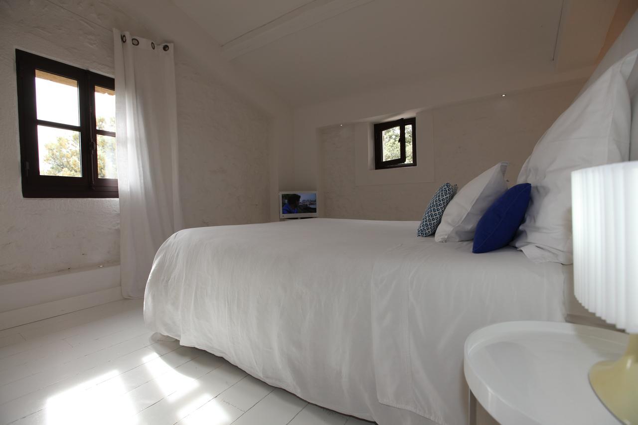 La Bergerie De Nano Bed & Breakfast Бом-дьо-Вениз Екстериор снимка