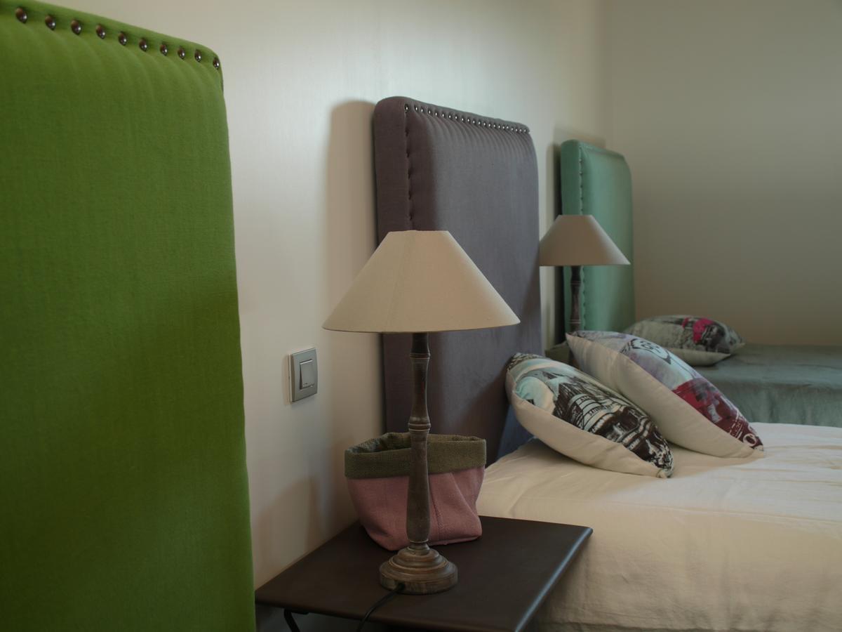La Bergerie De Nano Bed & Breakfast Бом-дьо-Вениз Екстериор снимка